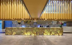 Meriton Suites World Tower, Sydney